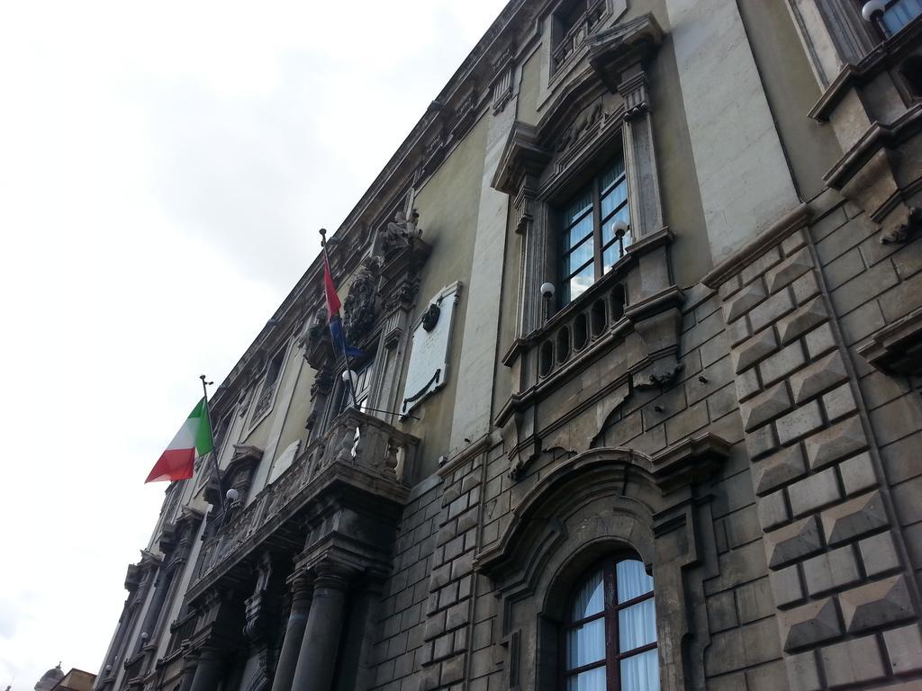 B&B United States Of Europe Κατάνια Εξωτερικό φωτογραφία
